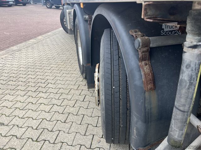 Camion à usage spécial Mercedes-Benz Actros 2541 L 6x2 Actros 2541 L 6x2, Lenkachse, Küller Saug- und Spülwagen ca. 14m³