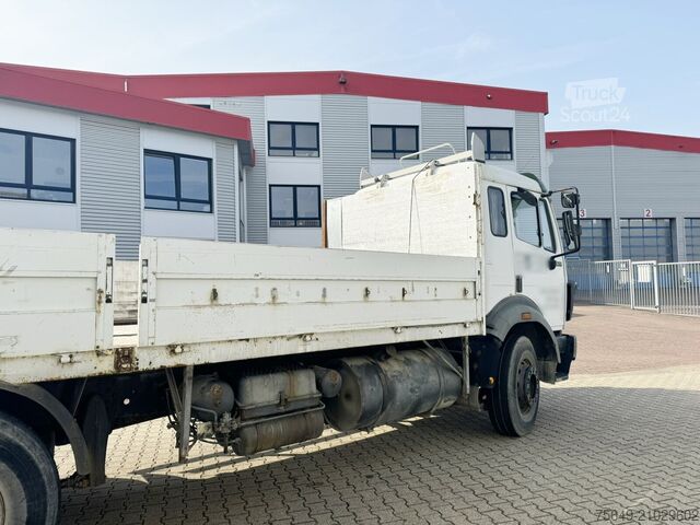 Бортовой грузовик Mercedes-Benz SK 1827L 4x2 SK 1827L 4x2