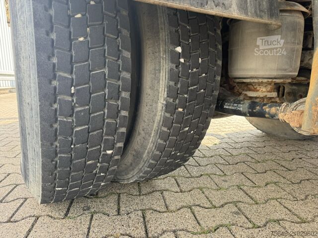 Бортовой грузовик Mercedes-Benz SK 1827L 4x2 SK 1827L 4x2