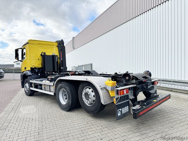 Camion benne à bras amovible Mercedes-Benz Arocs 2642 L 6x2 Arocs 2642 L 6x2/42, Liftachse, Hiab 21S56 bis 6.5m Container
