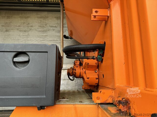 Special purpose truck  STA 95 Salzstreuer STA 95 Salzstreuer, ca. 4m³