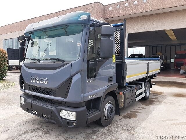 BENNE BASCULANTE À TROIS CÔTÉS Iveco 75E21