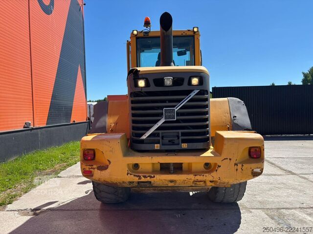 колёсный погрузчик Volvo L 90 E 4x4 CENTRAL LUBRICATION / QUICK COUPLER ...