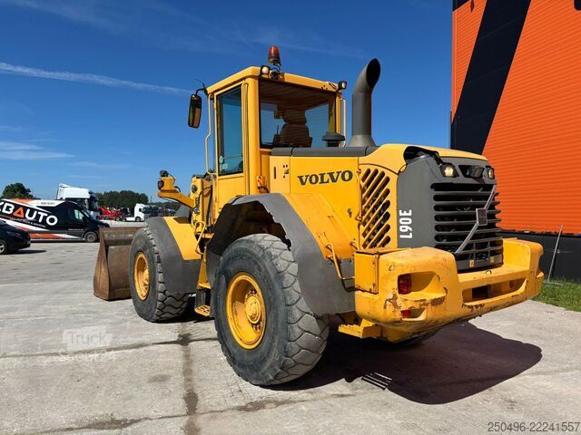 колёсный погрузчик Volvo L 90 E 4x4 CENTRAL LUBRICATION / QUICK COUPLER ...