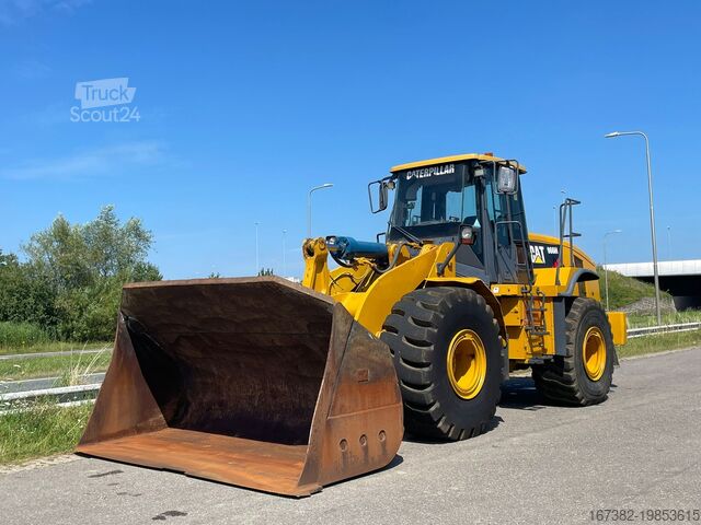 Încărcător pe roți Caterpillar 966H