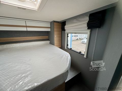 Semi-integrated camper Dethleffs Just 90 T 7052 EB Multimedia/Sat/TV