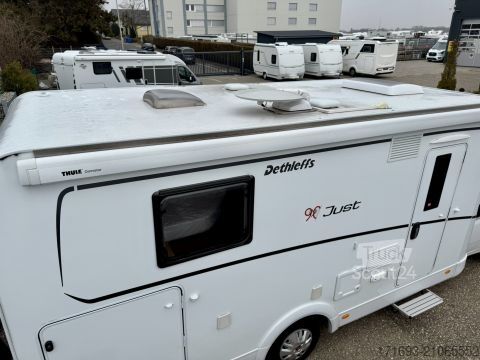 Semi-integrated camper Dethleffs Just 90 T 7052 EB Multimedia/Sat/TV