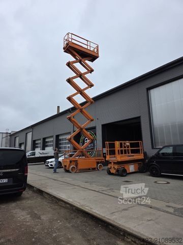 Arbeitsbühne HAULOTTE Holland Lift 18 m Schere