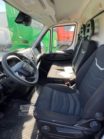 Transporter mit Koffer IVECO Daily 70C18 Koffer LBW EU6 Klima