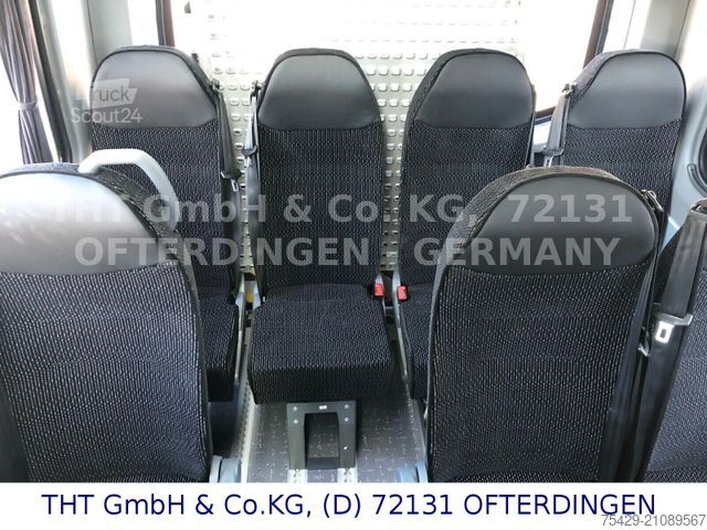 Stadtbus MERCEDES-BENZ 517 CDI,23+1+7 +ROLLSTUHLRAMPE