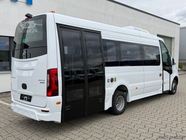 Stadtbus MERCEDES-BENZ 519 CDI CITY Heckniederflur , 33 Personen