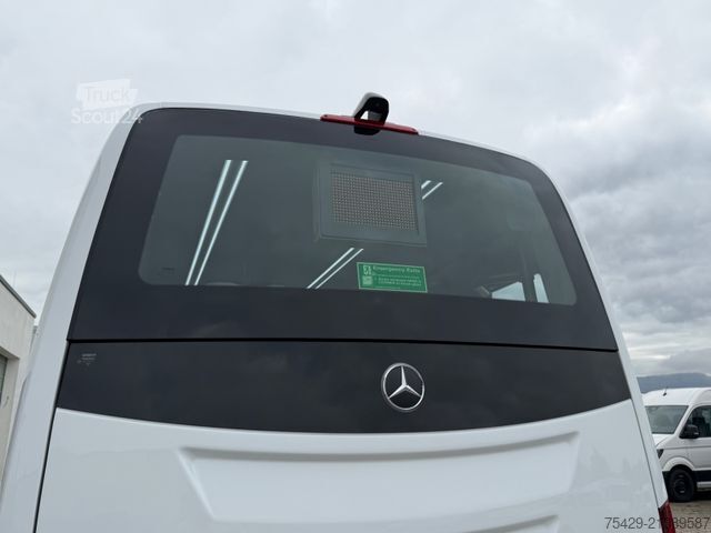 Stadtbus MERCEDES-BENZ 519 CDI CITY Heckniederflur , 33 Personen