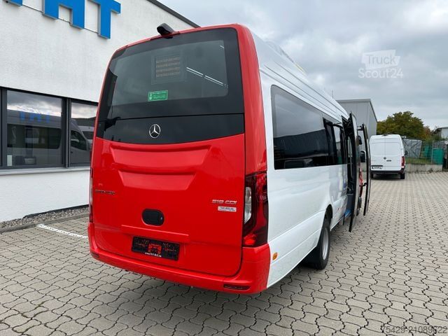 Stadsbus MERCEDES-BENZ 519 CDI CITY Mittelniederflur , 33 Personen