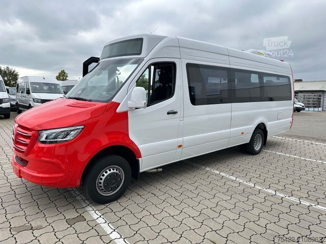 Stadsbus MERCEDES-BENZ 519 CDI CITY Mittelniederflur , 33 Personen