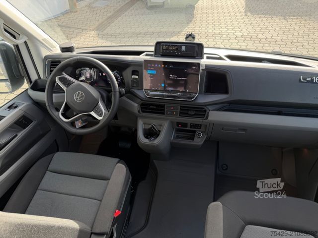 Miniautocarro VOLKSWAGEN Crafter 17-Sitzer + 5 Stehplätze, neues Modell