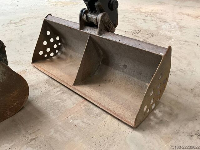 JCB 16 C-1
