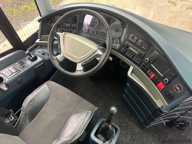 Távolsági autóbusz NEOPLAN CITYLINER P14