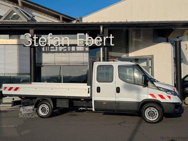 Furgone a pianale doppia cabina Iveco 35S21 HA8 3.0L *R4.100mm*Automatik*AHK*LED*Luft*