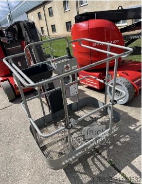 Przegubowa platforma teleskopowa Manitou 120 AETJ-C 2 Elektro 11,95 m