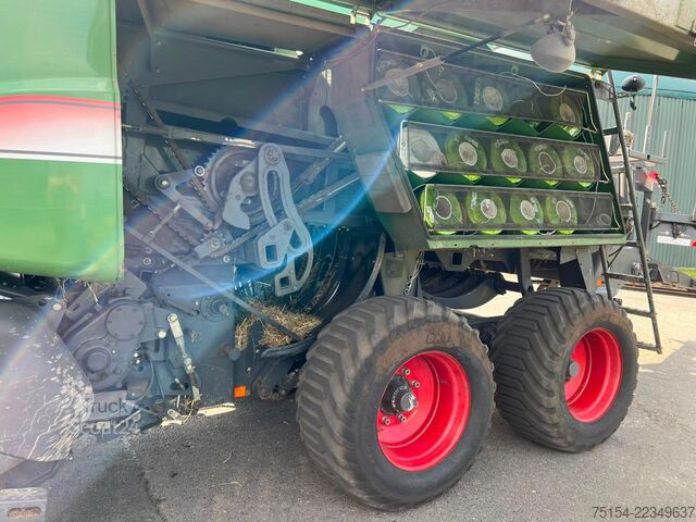 Balenpers (landbouw) Fendt 1270S
