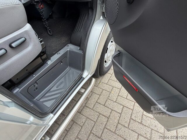 Minibüs FORD Transit 2.0 TdCi 74 Kw L2H3 9 Sitze+Lift+Klima