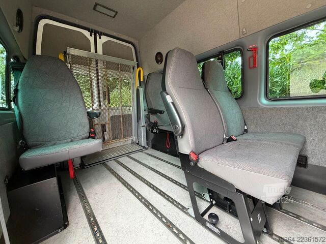 Minibüs FORD Transit 2.0 TdCi 74 Kw L2H3 9 Sitze+Lift+Klima