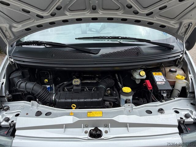 Minibüs FORD Transit 2.0 TdCi 74 Kw L2H3 9 Sitze+Lift+Klima
