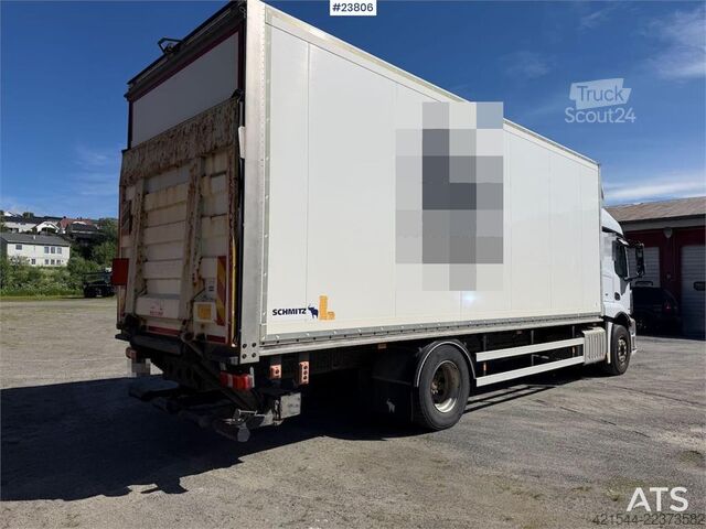  Mercedes-Benz Actros 1835L 4x2 box truck w/ ADR rigged, new clut