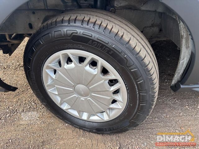 Varebil Ford TRANSIT L2H2 - 2.2L trend - trekhaak - trekhaak...