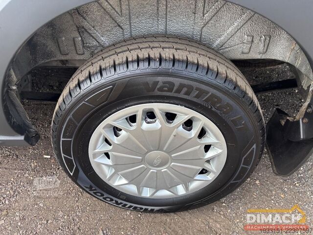Varebil Ford TRANSIT L2H2 - 2.2L trend - trekhaak - trekhaak...