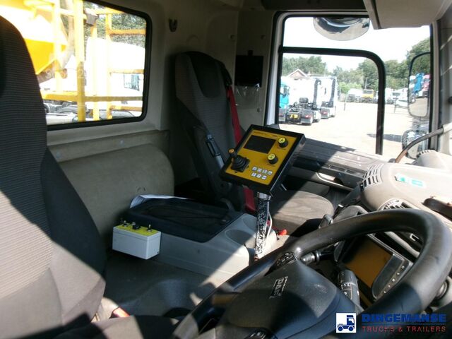 Sneeuwruimer DAF CF 75.360 6X4 RHD gritter / salt spreader