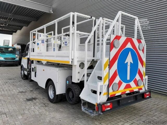 Emelőplatform Iveco Daily 65 C17 Tunlift 737-500 TUNNELPLATFORM!