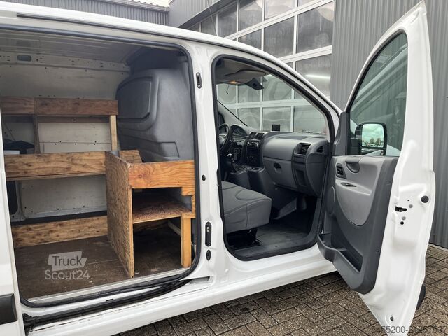 High-roof van Peugeot Expert 2.0 HDI L1H1 Koppakking lek Trekhaak 219...