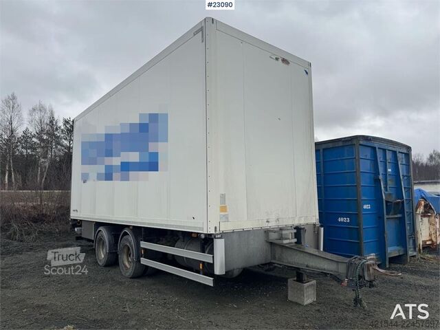 Schmitz Cargobull 2-axle box trailer with Carrier refrigeration unit Schmitz Cargobull 2-axle box trailer with Carrier refrigeration unit