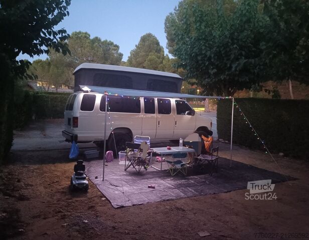 Fourgon tôlé Ford Econoline e250