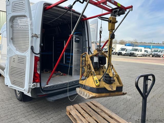 High top van MERCEDES-BENZ Sprinter 314 CDI SPS-Kran Sortimo . LED+