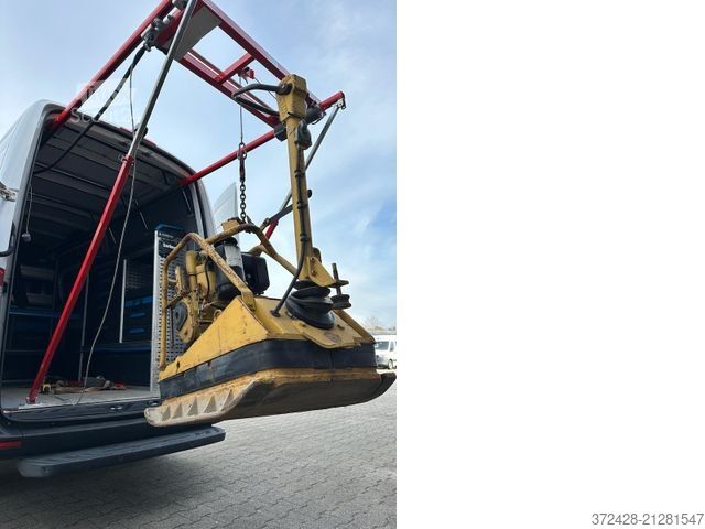 High top van MERCEDES-BENZ Sprinter 314 CDI SPS-Kran Sortimo . LED+