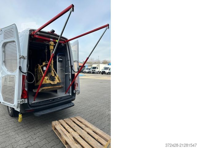 High top van MERCEDES-BENZ Sprinter 314 CDI SPS-Kran Sortimo . LED+
