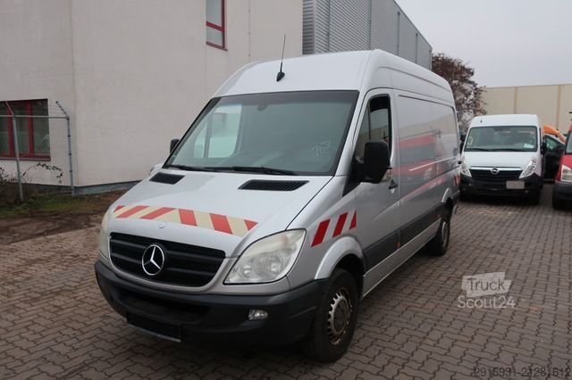Furgoneta de caja alta MERCEDES-BENZ Sprinter II Kasten 316 CDI/Klima/AHK/ Nr. 167