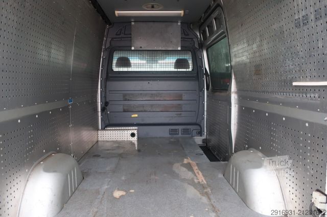 Furgoneta de caja alta MERCEDES-BENZ Sprinter II Kasten 316 CDI/Klima/AHK/ Nr. 167