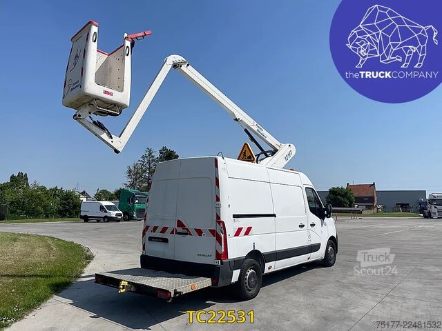 يرفع Renault Master