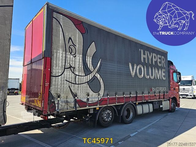 انزلاق القماش المشمع Mercedes-Benz Actros 2548