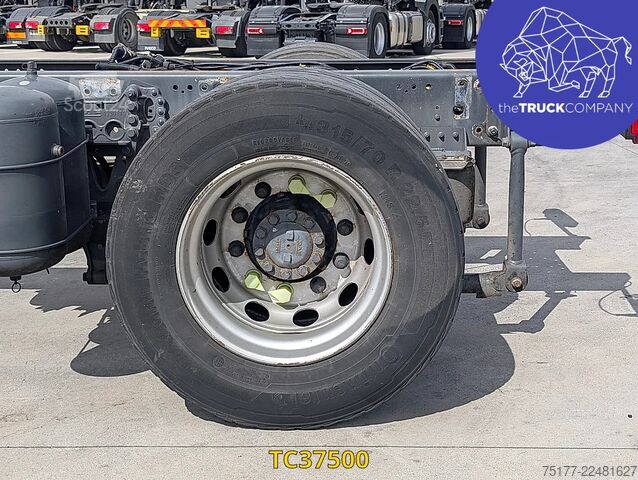 Châssis avec cabine DAF XF 450