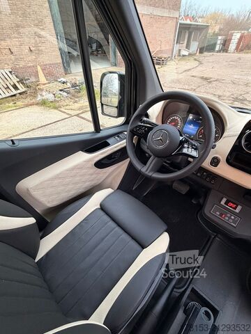 минибус Mercedes-Benz Sprinter 519 Luxury Line Minibus