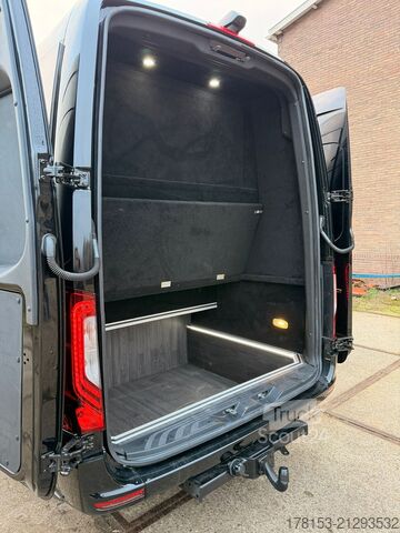 минибус Mercedes-Benz Sprinter 519 Luxury Line Minibus