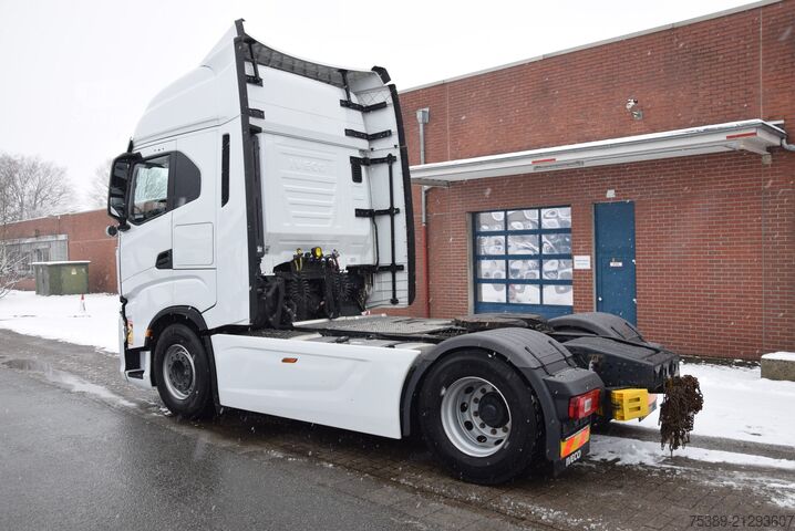 Tractor estándar Iveco S-Way 490 ACC Tempomat Retarder Navi EU6e