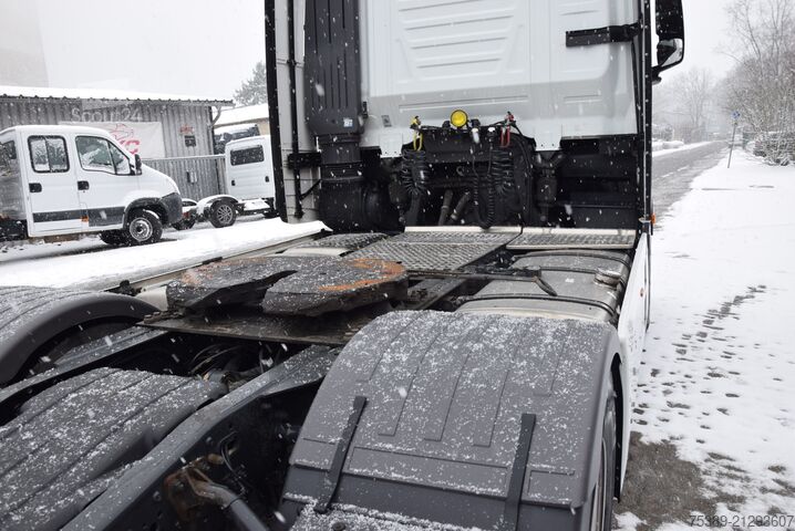 Tractor estándar Iveco S-Way 490 ACC Tempomat Retarder Navi EU6e