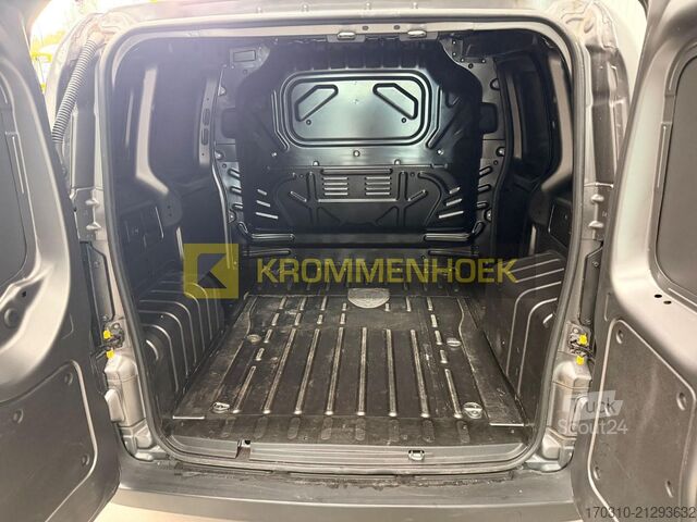 Kombi z wysokim dachem Fiat Fiorino