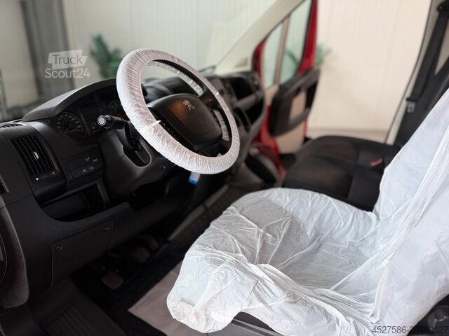 Furgoneta pick-up PEUGEOT Boxer MAXI Pritsche Doka 435 L4 130*61.000KM*TÜV