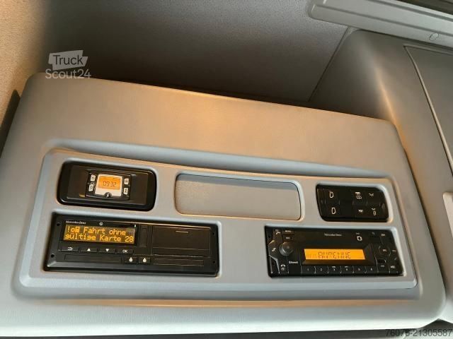 Dėžinis sunkvežimis MERCEDES-BENZ Atego 1530 L 7.3m Koffer LBW 1.5t 2 Betten AHK